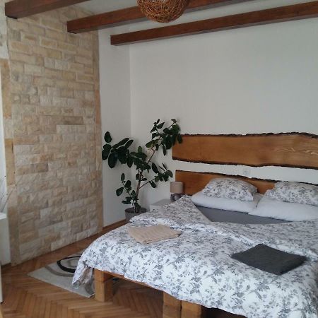 Apartmani Stonewood Zagreb Buitenkant foto